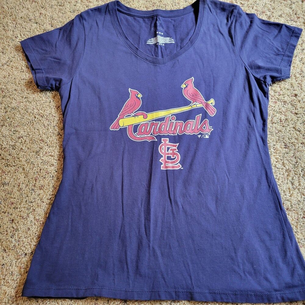 NEW Women's Medium St. Louis Cardinals T-shirt